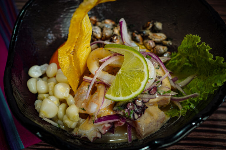 Yakuma - Ceviche Mixto